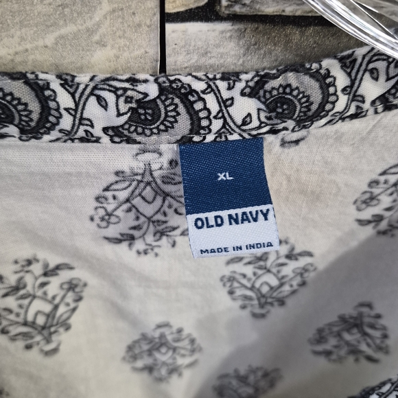Old Navy Blouse Size XL White Peasant Long Sleeve Cottagecore Folk Print - Picture 3 of 10
